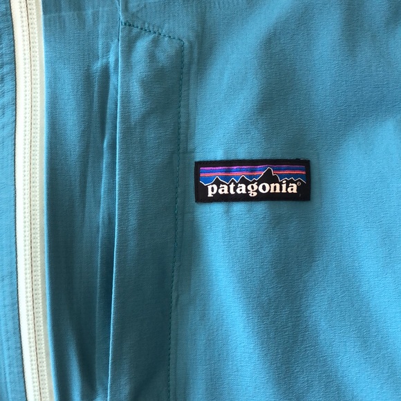 Patagonia (water resistant) Jacket - Picture 3 of 8